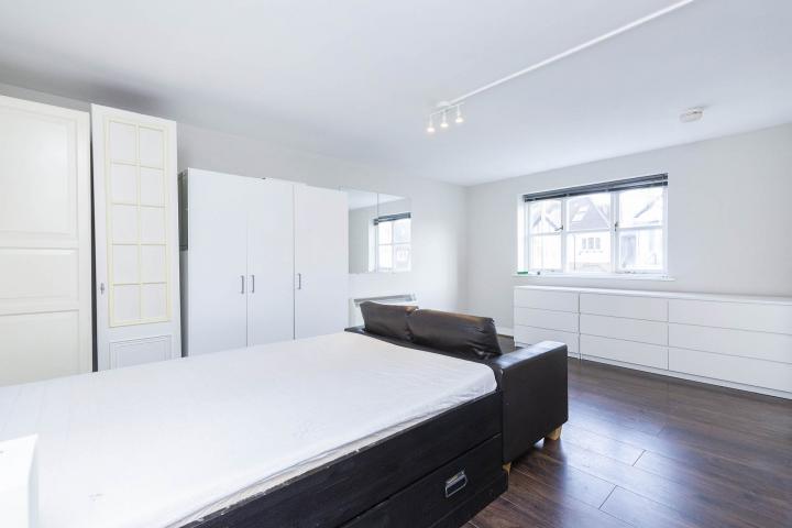 Modern Apartment Upton Close, Cricklewood